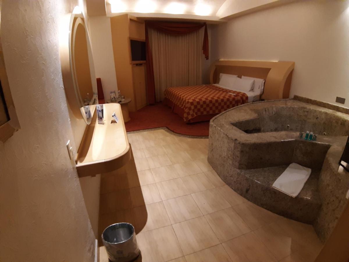 Auto Hotel Legaria Città del Messico Esterno foto