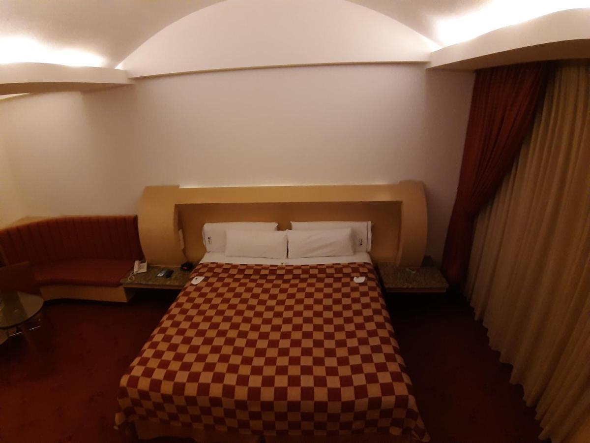 Auto Hotel Legaria Città del Messico Esterno foto